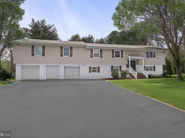 59 Sunnyside Rd, Howell, NJ 07731
