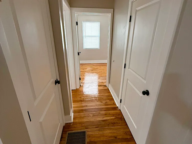 1604 Lombard Pl — Photo 4