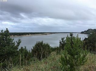 Rhododendron Dr, Florence, OR 97439