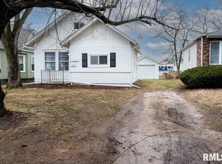 702 24th Ave, Rock Island, IL
