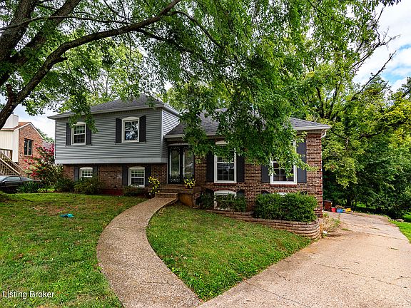3rd image of 7613 Petty Jay Ct