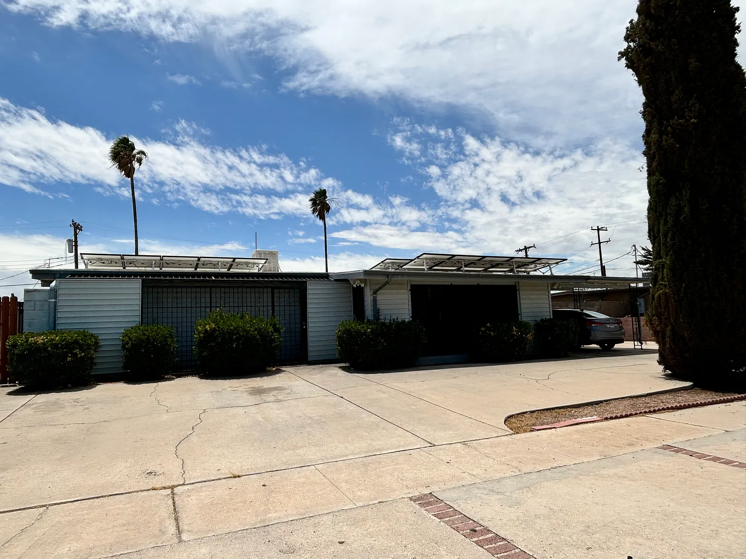 6710 E David Dr — Photo 2