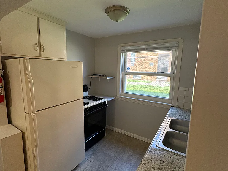 6169 Ridge Rd #1 — Photo 4