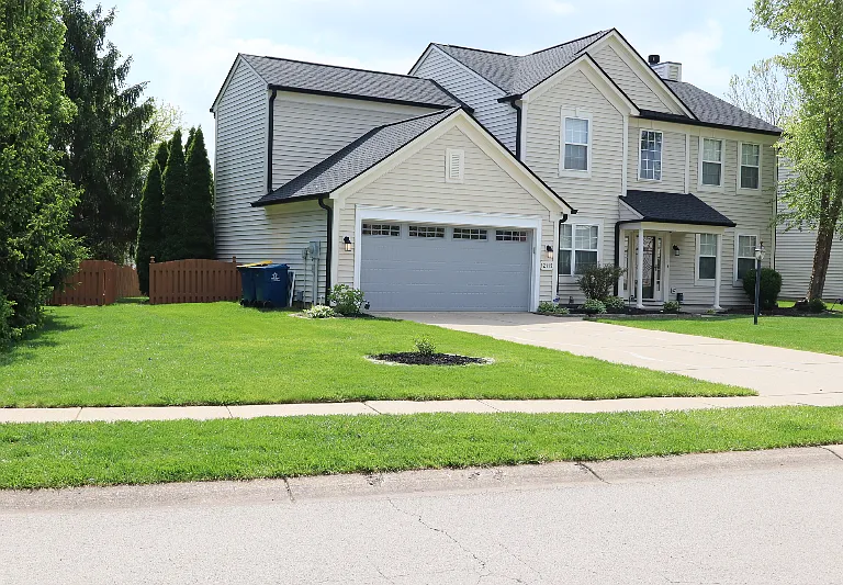 12115 Flagstone Dr — Photo 2