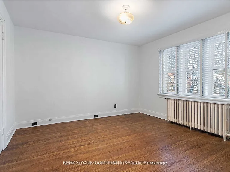 705 Hillsdale Ave E — Photo 8