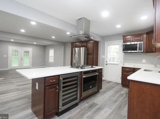 8705 Fort Dr, Manassas, VA 20110