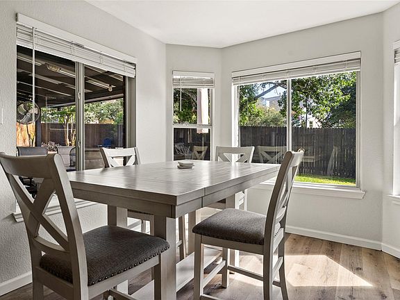 4th image of 9024 Heiden Ln