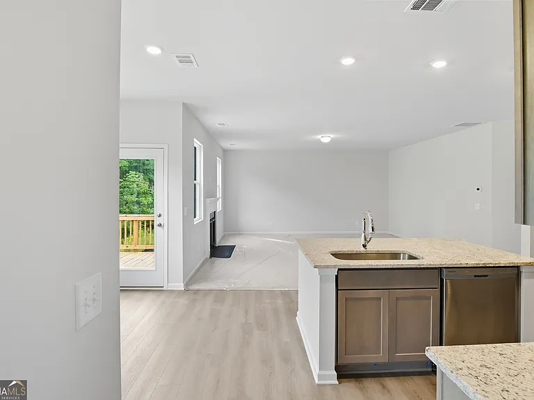 680 River Run Dr #47 — Photo 10