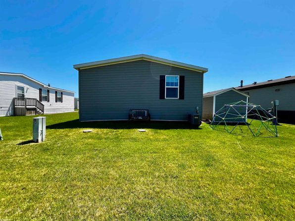 57865 Woodcreek, New Haven, MI 48048