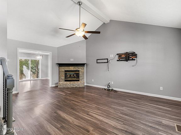 4th image of 4604 Oak Pointe Dr