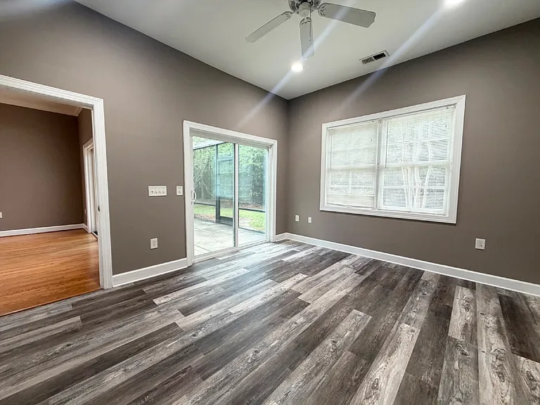 33 Augustine Rd — Photo 11