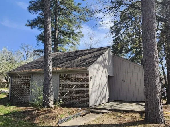 12 Windsor Ct, Lufkin, TX 75901