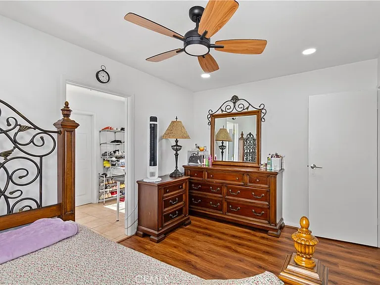 4503 Darien St — Photo 11