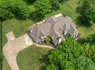 19757 E Clear Brook Rd, Owasso, OK 74055