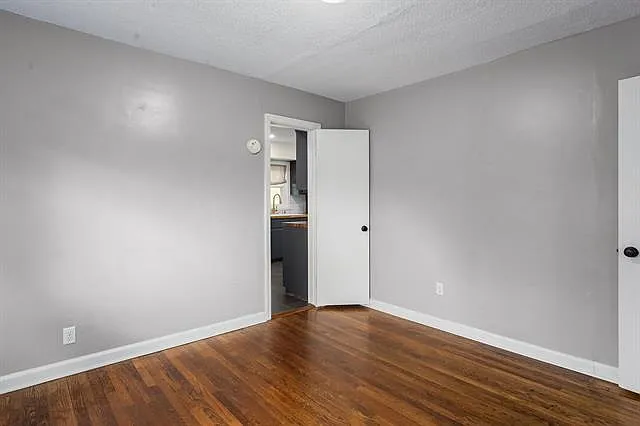 1813 Tune Ave — Photo 9