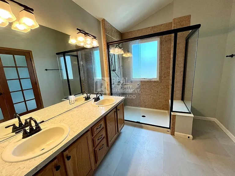 1313 Coolcrest Dr — Photo 20