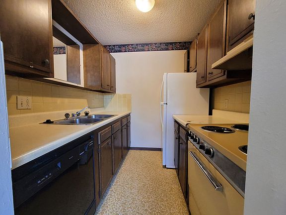 3rd image of 2631 O Ave NW APT 5