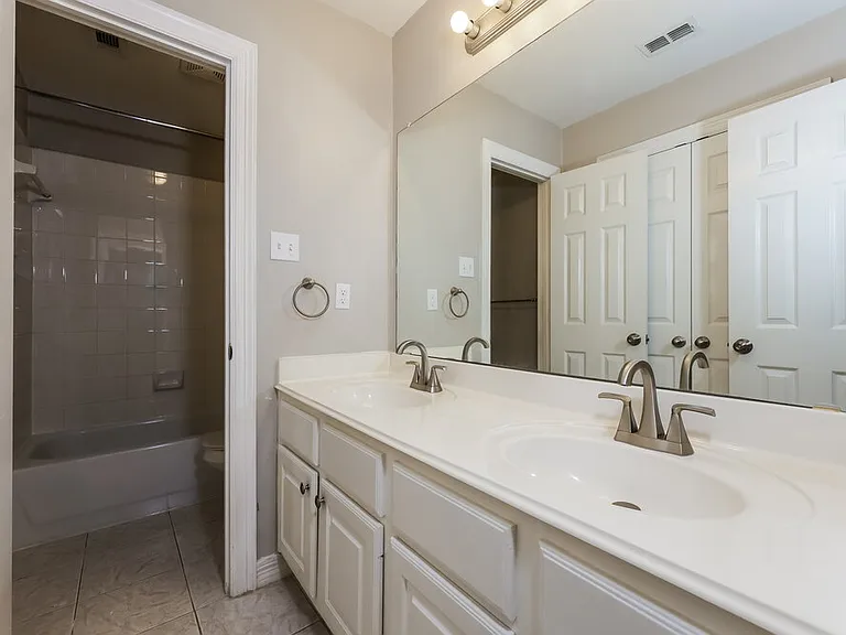 2604 Millstream Dr — Photo 15