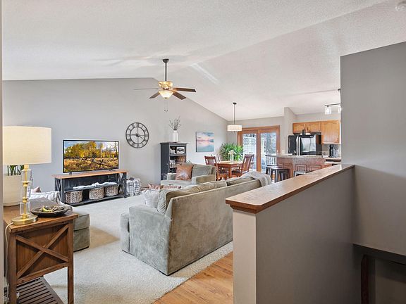 2nd image of 13611 Parkwood Dr