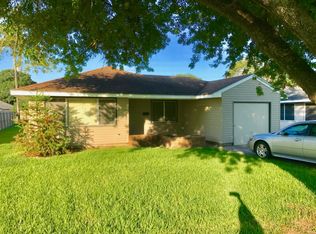 5111 Bellaire Ave, Groves, TX 77619