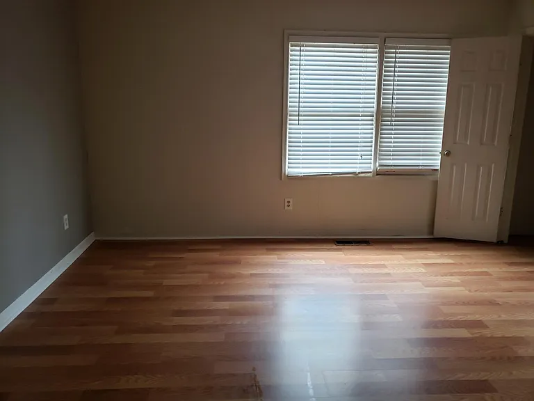 1787 Twin Brooks Dr SE — Photo 3