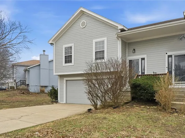 1507 E 123rd St, Olathe, KS 66061