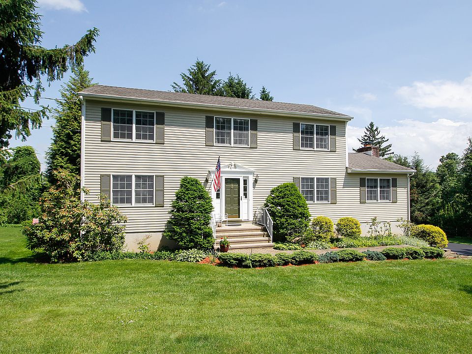 1st image of 8 Bonnie Brae Ave