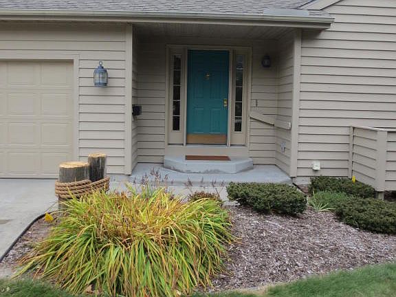 4th image of 1678 W Harbour Towne Cir #129