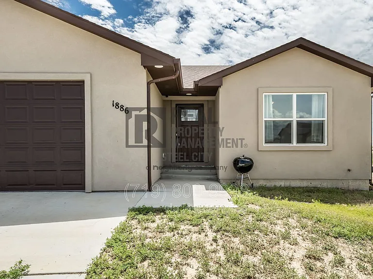 1886 E Jerrian Ln — Photo 4