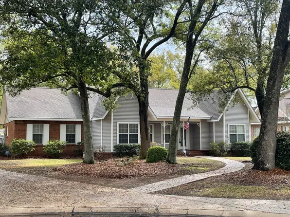 209 James Dr, Long Beach, MS 39560