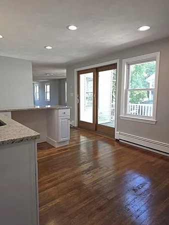 125 Washington St #2 — Photo 6