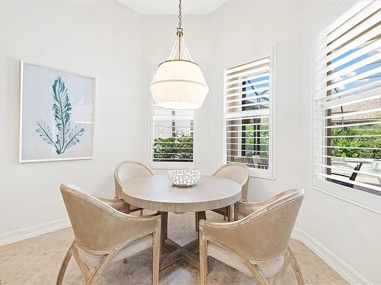 7831 Valencia Ct — Photo 17