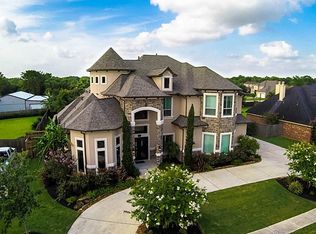 5603 Walker Dr, Pearland, TX 77581
