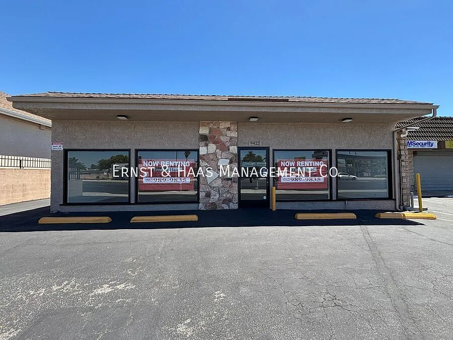 Fantastic Opportunity - Retail/Commercial Storefront on Busy Alondra Blvd! — Photo 2