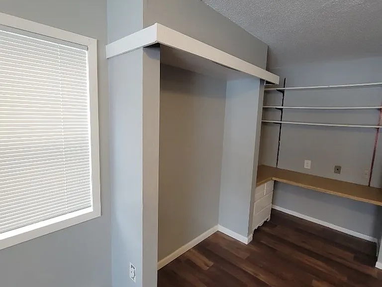 1526 E Superior St #2 — Photo 7