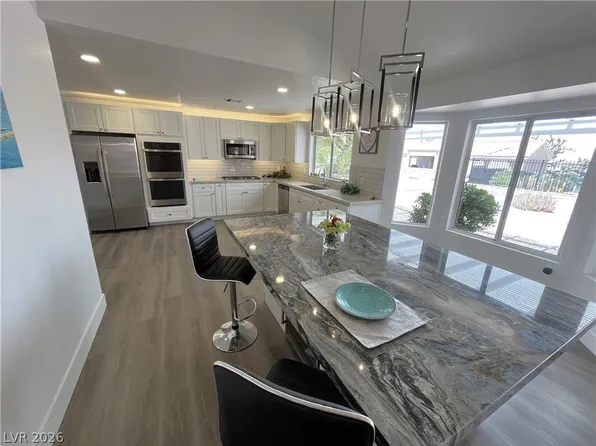 8500 Linderwood Dr, Las Vegas, NV 89134