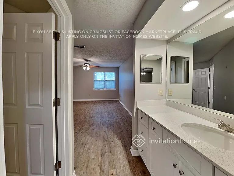 8096 Kilwinning Ln — Photo 15