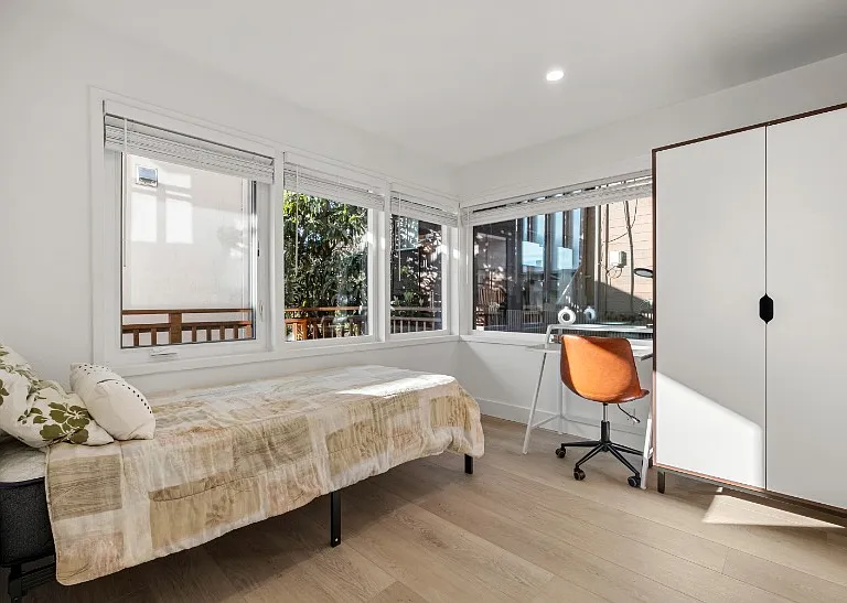 Single Bedroom Single Bedroom