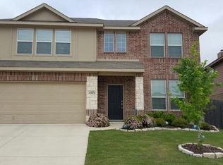 5524 Creek Hill Ln, Fort Worth, TX 76179