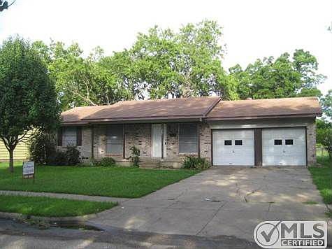 1st image of 707 Caladium Dr