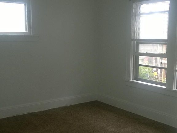 4th image of 3685 E 147th St #1