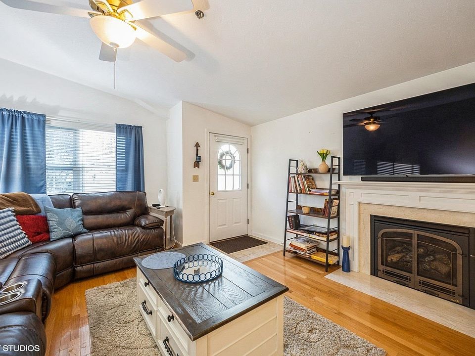 38 Rainbow Drive UNIT 38, Londonderry, NH 03053 Zillow