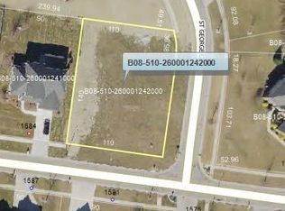 1578 Gleneagles Dr, Bowling Green, OH 43402
