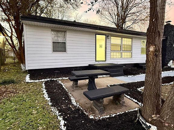 2nd image of 3178 N Hartford Pl