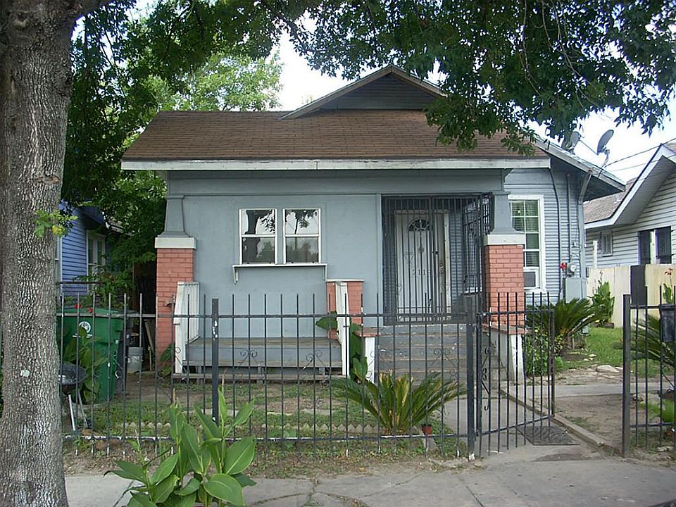 2119 Marion Street - A few blocks from newest transit line.