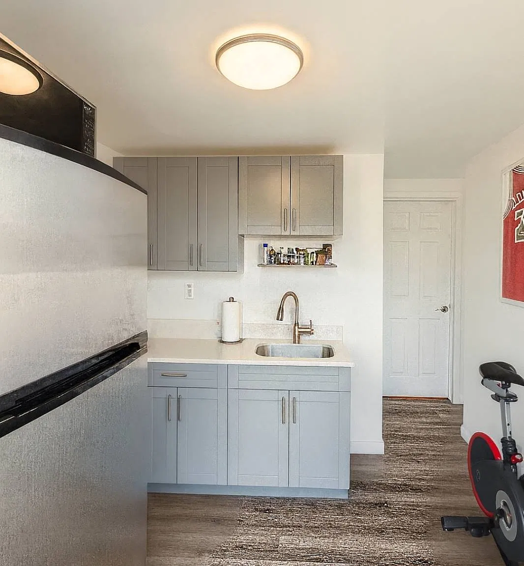 Studio, 1.0 bath, 450 sqft, $1,500 — Photo 2