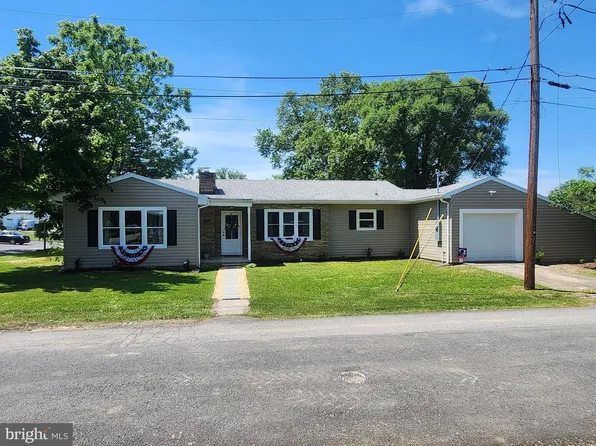 412 Everett Pl, Romney, WV 26757