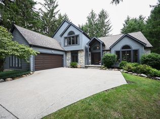 2109 Willow Brook Ln, Hinckley, OH 44233