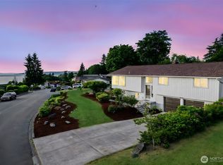 28830 11th Ave S, Federal Way, WA