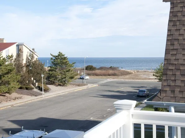 11 Atlantic Ave, Spring Lake, NJ 07762